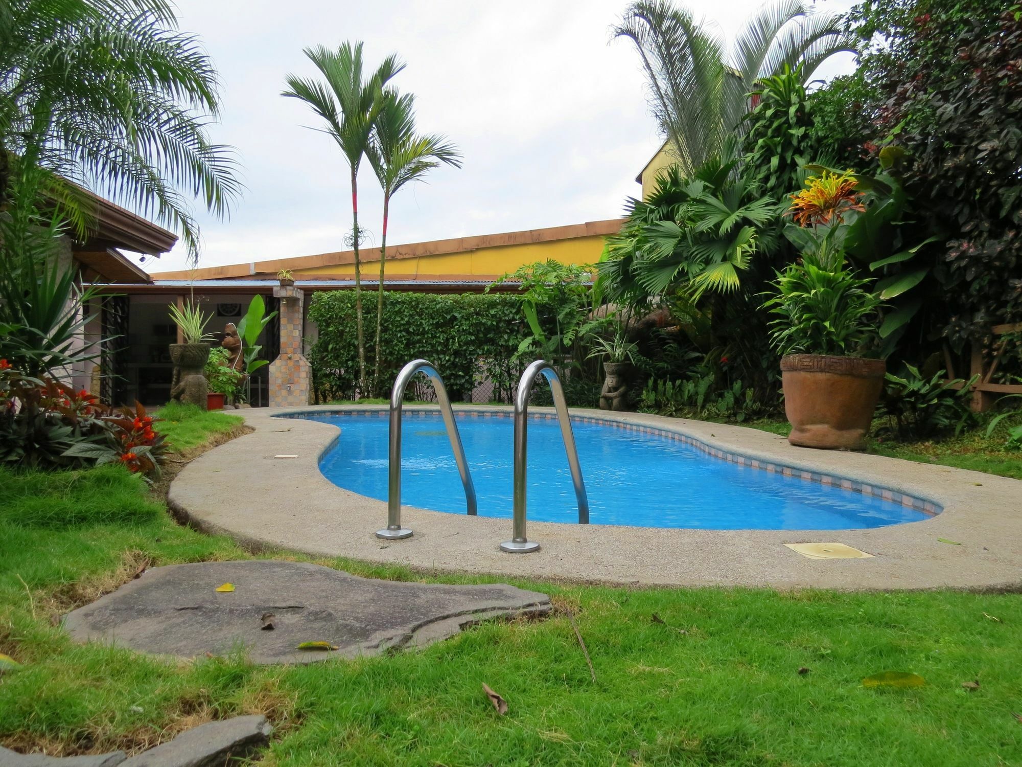 Hotel Vagabondo La Fortuna Exterior foto